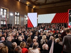 Kaczyński odkrywa karty. Przemysław Czarnek kandydatem PiS na premiera