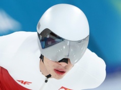 Władimir Semirunnij walczy o medal. Na półmetku jest tuż za podium