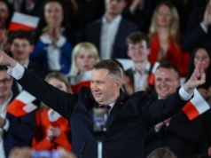 "Kaczyński chciał Przemka". Prezes wskazał Czarnka, na sali nie wszyscy byli zadowoleni