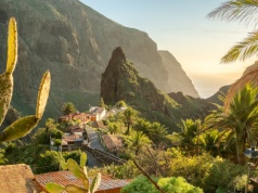 Zaplanuj urlop na Kanarach ☀️ Wycieczka na Teneryfę za 1825 PLN 😍 Loty Lufthansą + noclegi w hotelu z basenem 😎