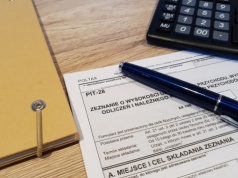 Płacisz składki? Sprawdź jedną rubrykę w PIT. Możesz odliczyć nawet 840 zł