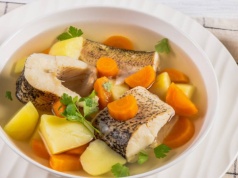 Polacy częściej powinni jeść tę rybę. Wspiera serce i tarczycę