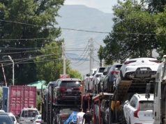 Rosjanie wciąż kupują Toyoty i BMW. Sankcje nie zatrzymały importu