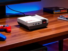 Acemagic Retro X5 gra na nostalgii. To wydajny mini PC w obudowie NES-a