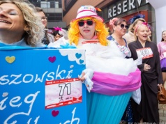 Bieg na szpilkach w Rzeszowie – sport, dobra zabawa i ważne przesłanie