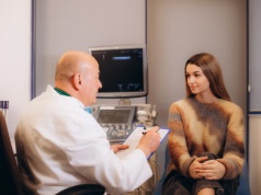 Polki żyją 82 lata, ale aż 20 lat z chorobą. Eksperci wskazują powód