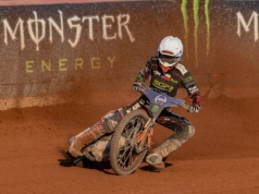 Sezon w Europie wystartował! Zwycięstwo Jana Kvecha, przeciętny występ żużlowca z Polski