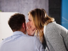 Plotki łączą ludzi? "Każdy zacznie, jeśli pojawią się odpowiednie okoliczności"