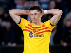 Hiszpanie nie mają litości dla Lewandowskiego