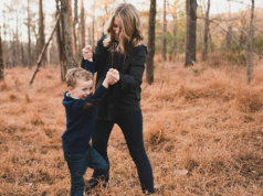 Wychowanie dzieci po 40 to podwójne wyzwanie. Perimenopauza sprawia, że jesteś inną matką