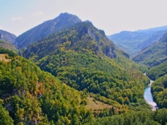 Kanion piękniejszy niż w USA. Turkusowa woda przez cały rok. Widok zapiera dech w piersiach