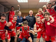 Wyjazdowe zwycięstwo koszykarzy UJK