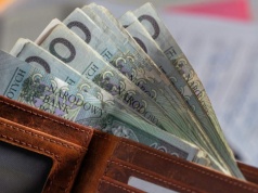 GUS policzył nasze pensje. Nowy Sącz prowadzi, ale największa niespodzianka jest w Bobowej