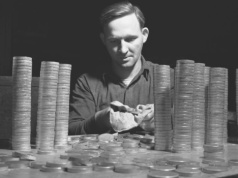 Janusz Krypto: Iran płonie, a bitcoin nie śpi. Czy czeka nas zjazd BTC do 40 tys. USD?