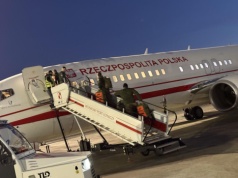 Dwa samoloty Sił Zbrojnych w drodze do Omanu po Polaków