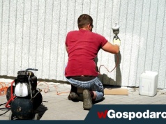 Musisz wpuścić sąsiada na podwórko