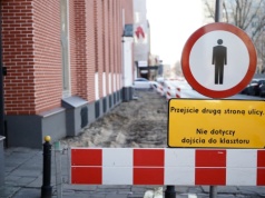 Nowy chodnik na Żytniej. Ruszył remont ważnego traktu na Woli