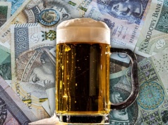 Pół miliarda podatku do zapłaty. Skarbówka uderza w producenta Tyskiego i Żubra