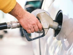 Prawda o spalaniu aut wyszła na jaw. Niektóre marki mocno zaniżają