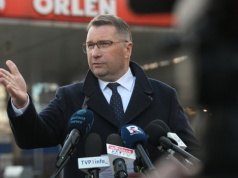 Najpierw uderzył w Brauna, a teraz w Bosaka. Czyli Przemysław Czarnek kontra obie Konfederacje