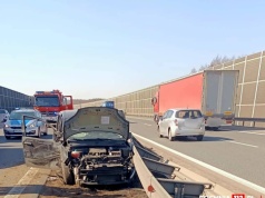 Zderzenie ciężarówki z osobówką na autostradzie A4