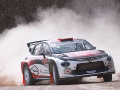 Lancia wraca na szuter. Ypsilon Rally2 HF Integrale już na podium w swoim pierwszym rajdzie