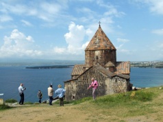 Armenia przyjmuje bez wizy obywateli 113 krajów. Ułatwienie to jest jednak tymczasowe