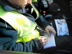 Kierowcy odkryli sposób na mandat. Wystarczy jeden błąd w dokumencie i nie ma kary ani punktów