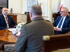 Prezydent spotkał się z dowódcami wojskowymi. Tematem SAFE!