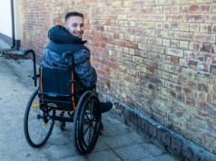 Po oszustwie przy zakupie auta zbiera na nowe. „Samochód to moje drugie nogi”