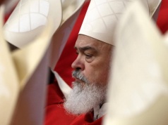 Kard. Dominique Mathieu – jedyny katolicki ksiądz w Teheranie – został ewakuowany