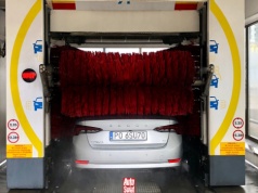 Da się myć auto za długo? Myjnia w Wiedniu dowodzi, że tak i nakłada 360 euro kary