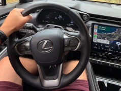 Na baku za 234 zł przejedzie 1000 km. Jeszcze niedawno kosztowałoby to dwie stówki