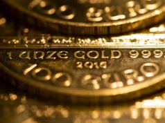 Złoto zaczęło tydzień spadkiem kursu