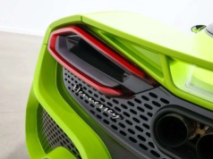 Wściekle zielony Hennessey Venom F5 Roadster właśnie trafił pod młotek