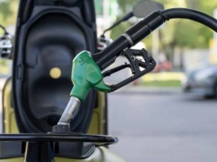 "Do roboty! Plan działania już znasz". Tusk pouczony własnymi słowami z kampanii