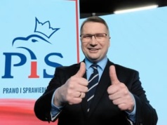 Czarnek demontuje swoją fotowoltaikę i snuje plany węglowej potęgi. To koniec OZE-sroze?