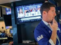 Kolejny dzień zmienności cen. Rynki czekają na sygnał