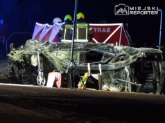 Makabryczne dachowanie BMW. Nie żyje 14-latka, kolejna dwójka dzieci reanimowana