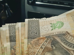 Praca, gdzie nie trzeba studiów ani wielkiego doświadczenia. Pensja do 11 tys. zł brutto