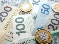 ZUS wysyła mu 2 grosze emerytury. Teraz podwyższy przelew o 370 zł