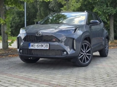 Gratka dla flot w nowej ofercie Toyoty. Kultowy crossover z napędem 4x4 za niecałe 130 tys. zł