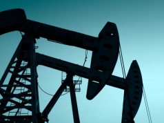 Cena ropy runęła po oświadczeniach Trumpa. Rynek wierzy w krótki konflikt