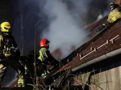 Nocny pożar w Janowie. Spłonął stary dom jednorodzinny