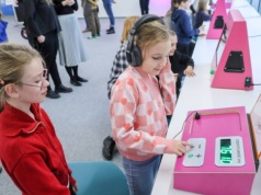 Naukobus z Centrum Nauki Kopernik odwiedził Łęki Szlacheckie