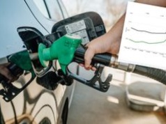 Czy Polska może ponownie obniżyć VAT na paliwo? Ekspert wyjaśnia