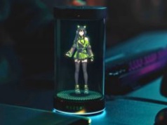 Żarty się skończyły. Hologram od Razera zyska inteligencję