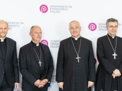 Zebranie KEP. Ważą się losy komisji do spraw wykorzystania małoletnich