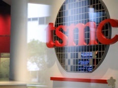 Sprzedaż TSMC spowalnia mimo boomu na AI. Droga pamięć uderza w rynek smartfonów i komputerów