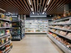 Fiński koncern inwestuje w producenta sałatek i kanapek. Chce rosnąć w segmencie convenience